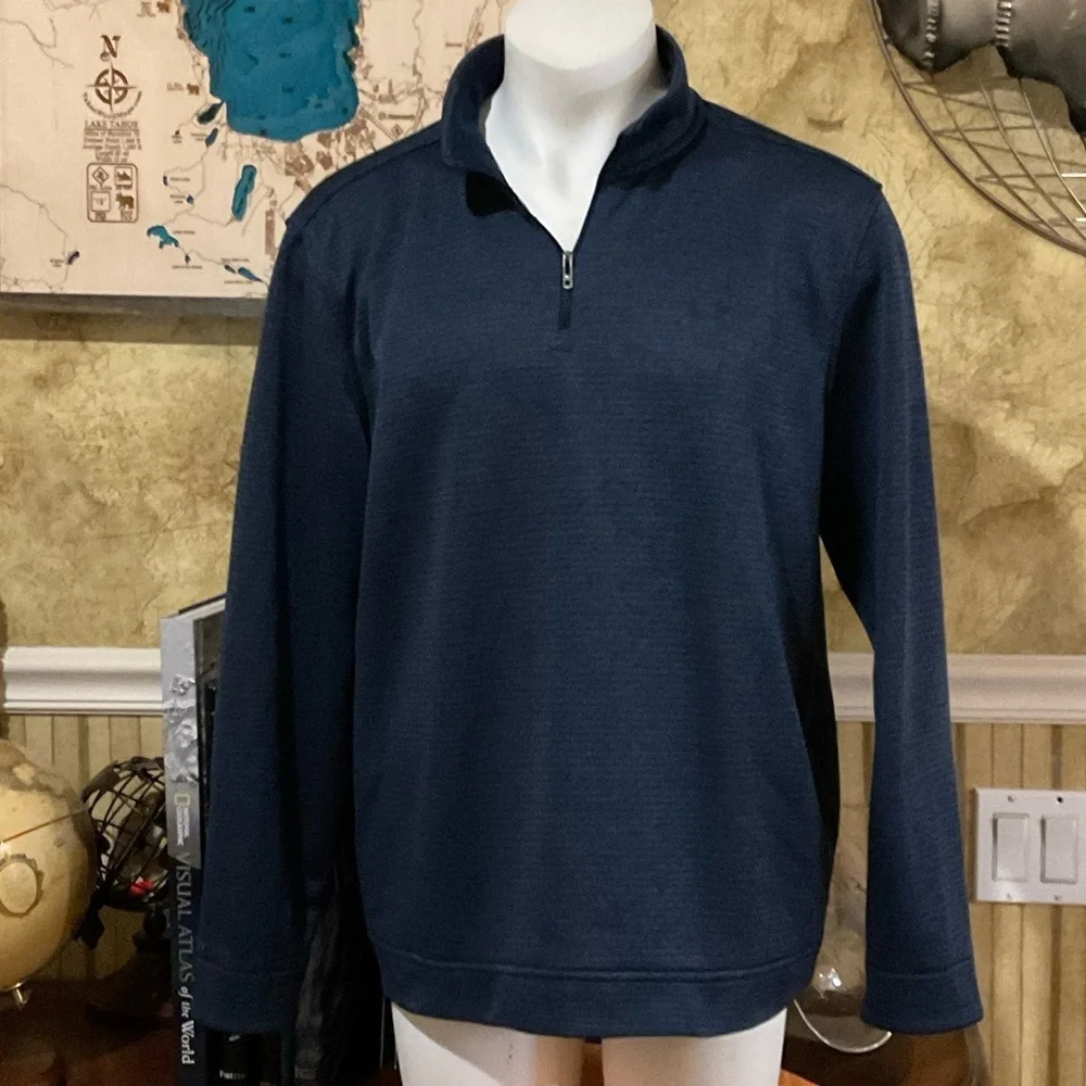 Under Armour Men's Dark Blue Golf 1/4 Zip-Up. XXL